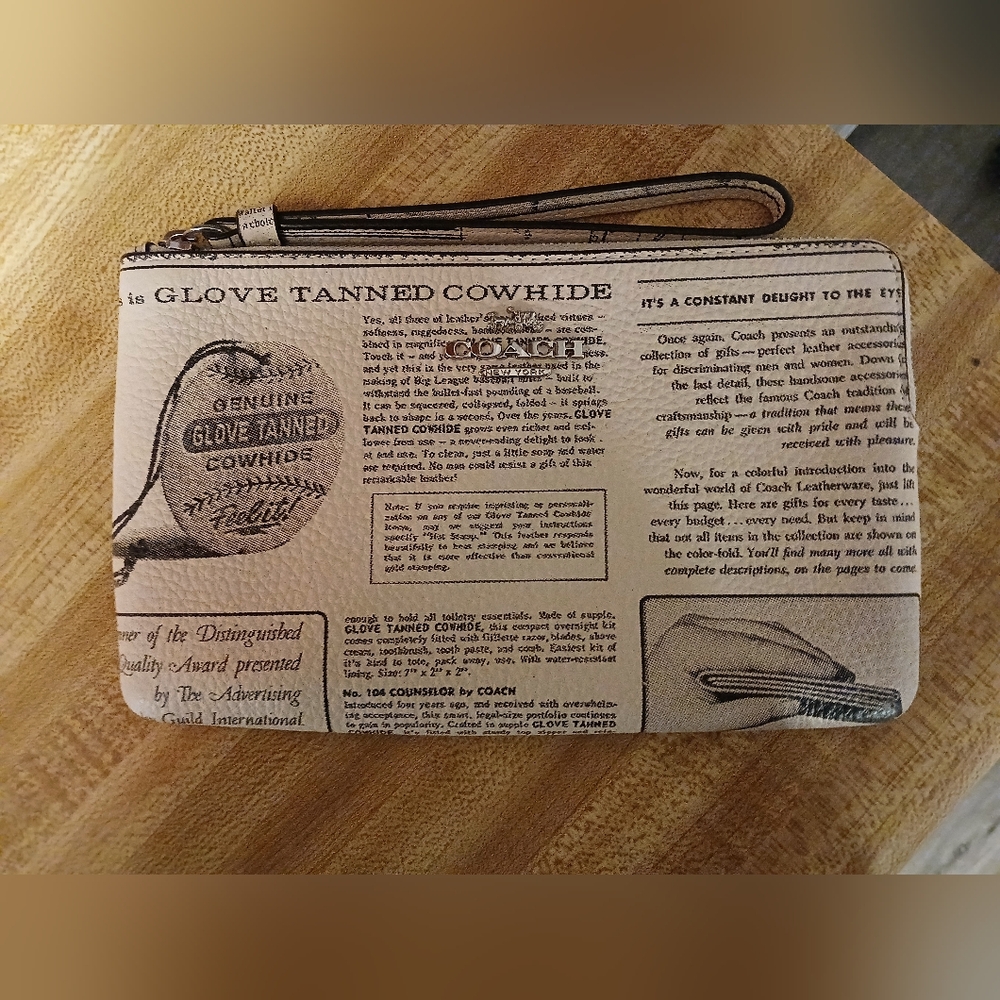 Coach NWT 1941 Large Zip Wristlet (Really Cool) - Picture 4 of 7